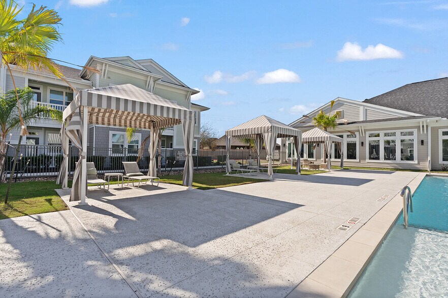 More Photos Of 3942 Cimarron Blvd, Corpus Christi Apartments For Sale