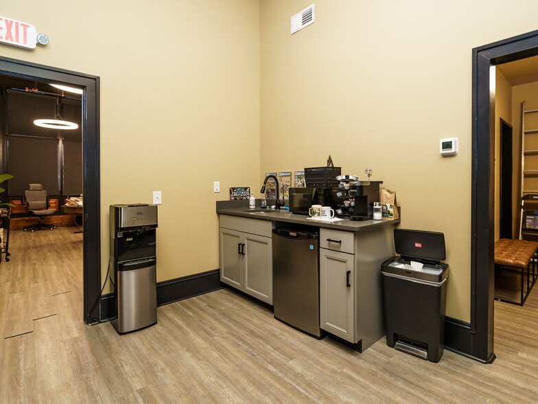 More Photos Of 201 Chatham St, Sanford Office Residential For Sale