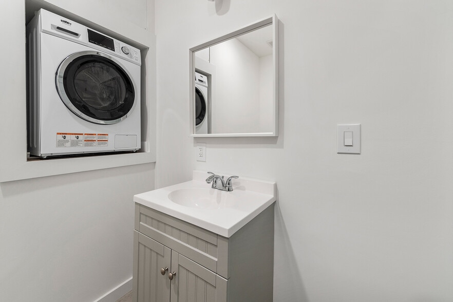 More Photos Of 1935 Spruce St, Philadelphia Apartments For Sale