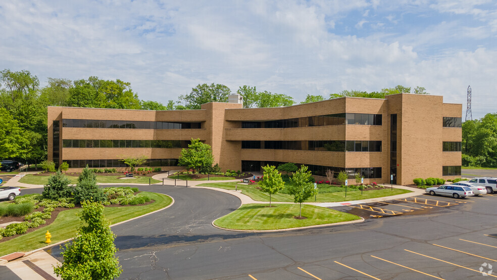 Primary Photo Of 1430 Oak Ct, Beavercreek Office Residential For Lease