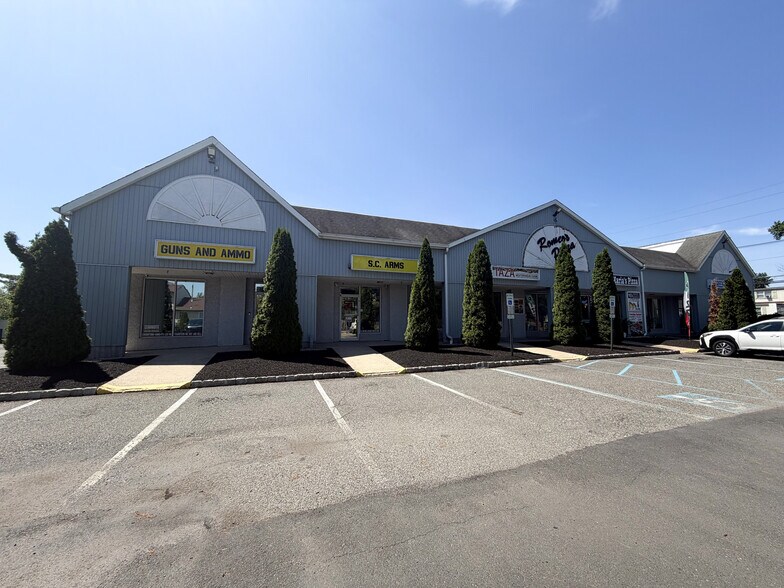 More Photos Of 210 Summerhill Rd, Spotswood General Retail For Lease