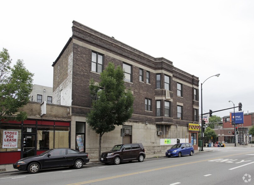 More Photos Of 1956 W Armitage Ave, Chicago Storefront Retail Residential For Sale