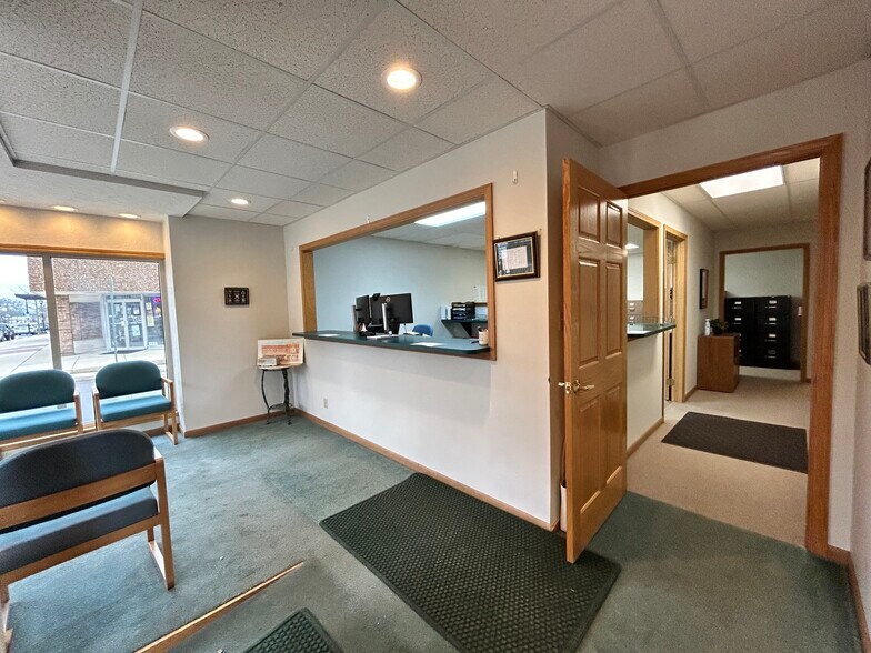 More Photos Of 127 W Chicago Rd, Sturgis Office For Sale