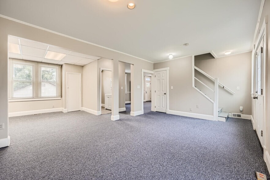 More Photos Of 1805 E Joppa Rd, Towson Office For Sale