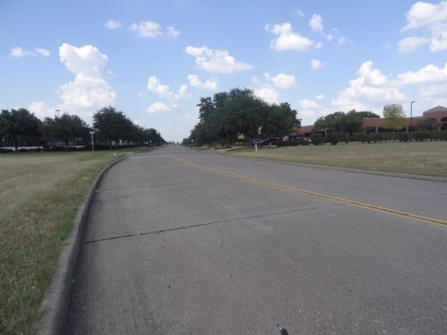 More Photos Of 8102 Mesquite Bend Dr, Irving Land For Sale