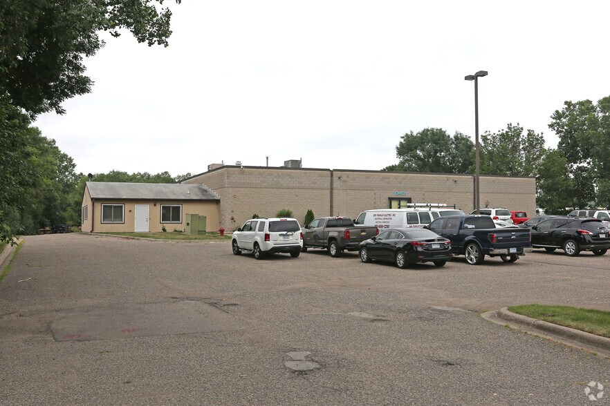 Primary Photo Of 12401 Washburn Ave S, Burnsville Light Manufacturing For Sale