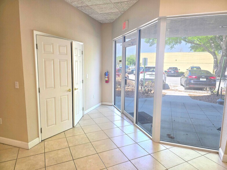 More Photos Of 585 S Ronald Reagan Blvd, Longwood Medical For Lease