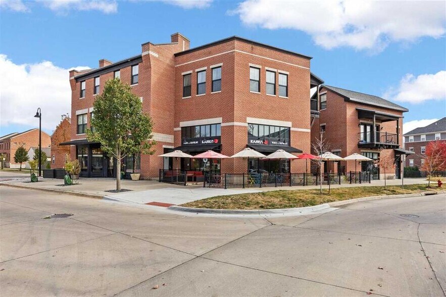 Primary Photo Of 1010 Martin St, Iowa City Office For Sale