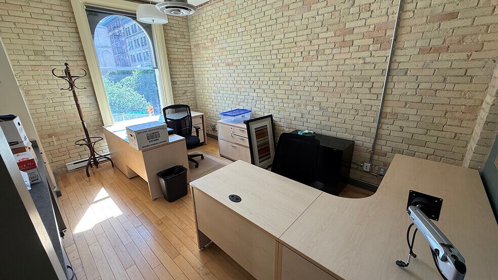 More Photos Of 309 Mcdermot Av, Winnipeg Office For Lease
