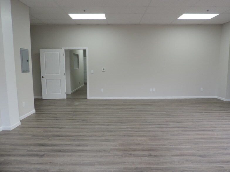 More Photos Of 475 Blowing Rock Rd, Boone Office Residential For Lease