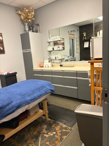 More Photos Of 432 Prospect Ave, North Fond Du Lac Freestanding For Sale