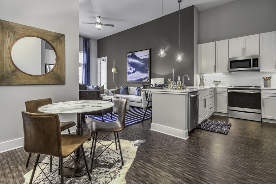 More Photos Of 7420 N Rea Park Ln, Charlotte Apartments For Lease