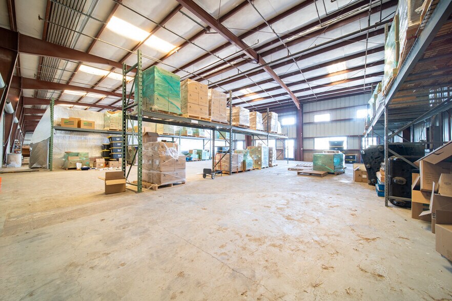 More Photos Of 180 E San Antonio Dr, King City Manufacturing For Lease