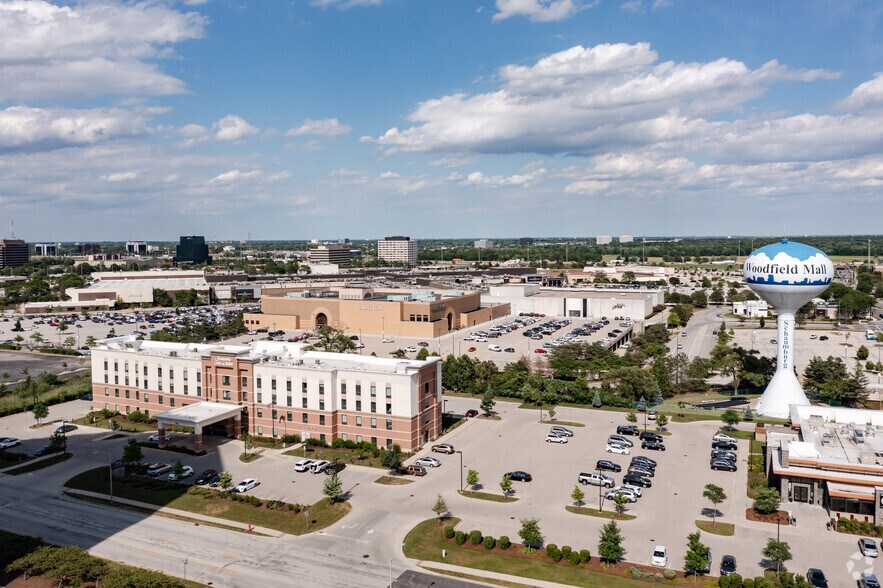 More Photos Of 5 Woodfield Mall, Schaumburg Unknown For Sale