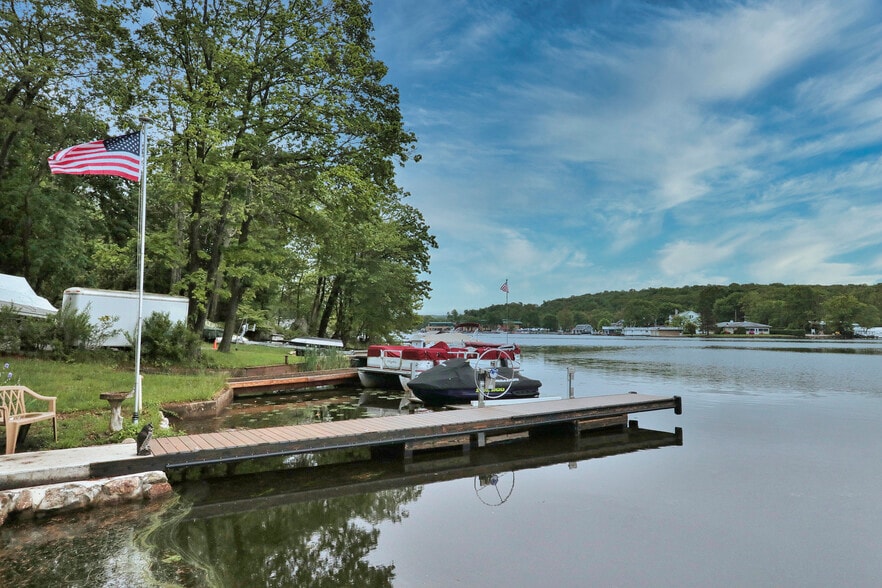 More Photos Of 120 Brady Rd, Lake Hopatcong Restaurant For Sale