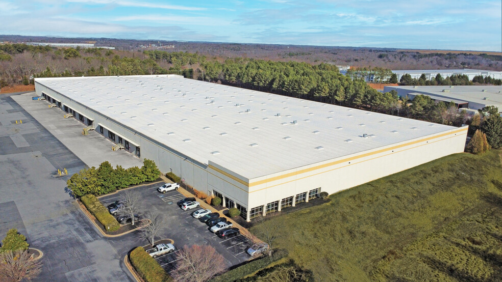 Primary Photo Of 1375 Howell Rd, Duncan Distribution For Lease