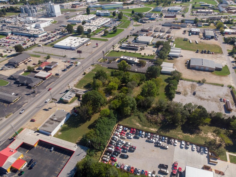 More Photos Of 1210 S Thompson St, Springdale Land For Sale
