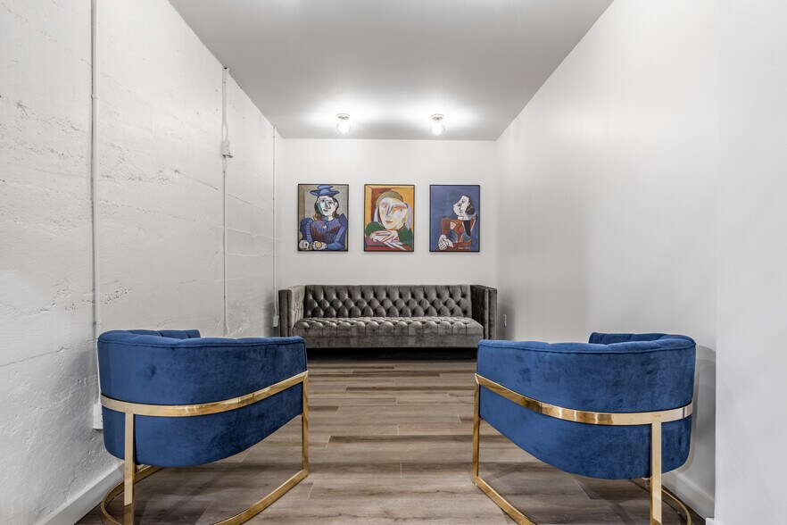 More Photos Of 2506 E Washington St, Indianapolis Storefront Retail Office For Sale