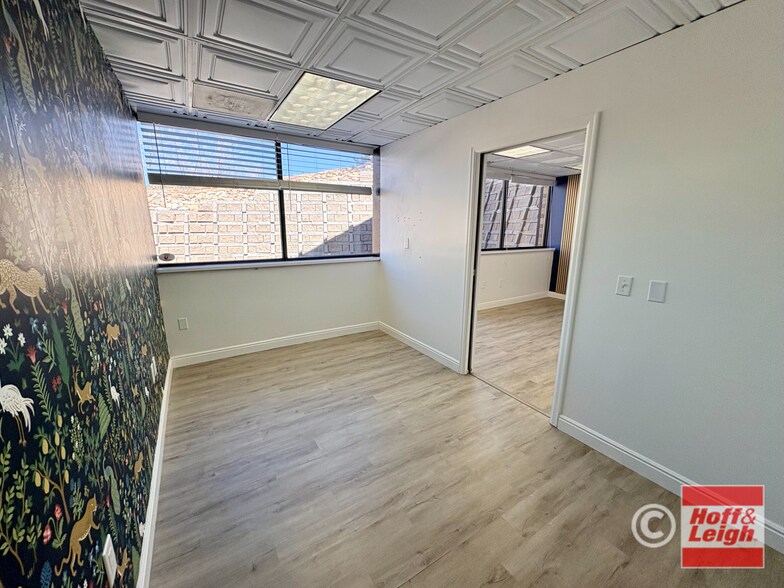 More Photos Of 1001 S Perry St, Castle Rock Medical For Sale
