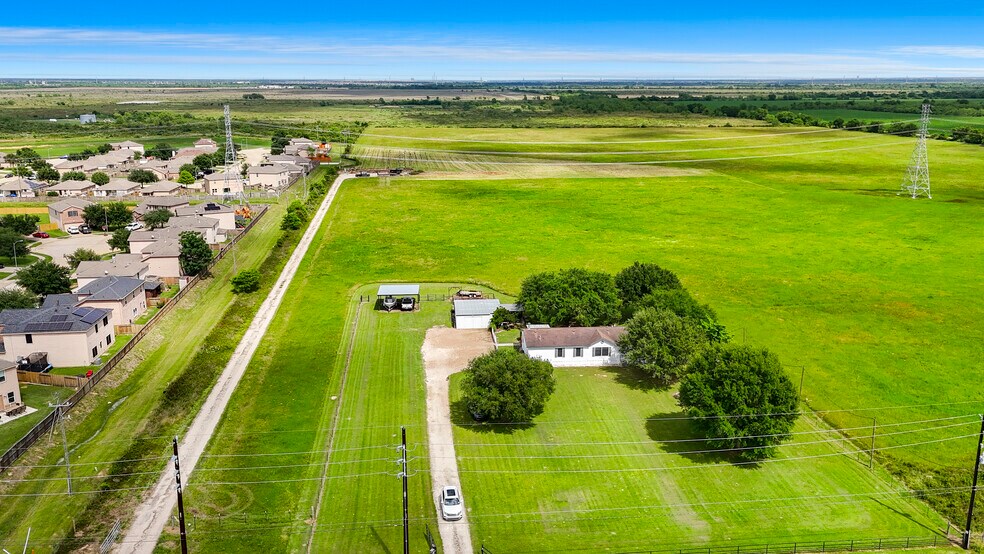 More Photos Of 16070 Warren Ranch Rd, Hockley Land For Sale