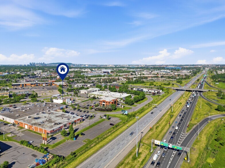 More Photos Of 1165 Rue Volta, Boucherville Restaurant For Lease