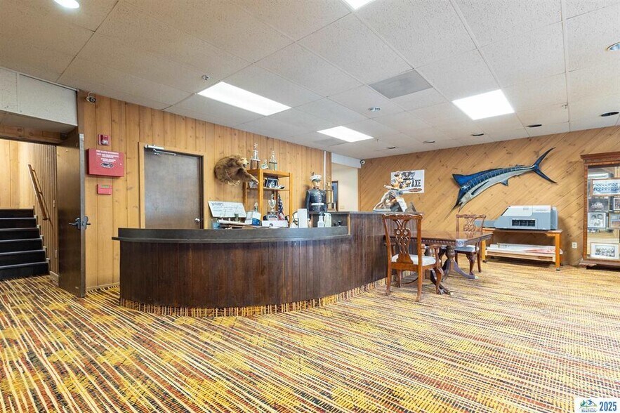 More Photos Of 55 S Sacramento St, Susanville Flex For Sale