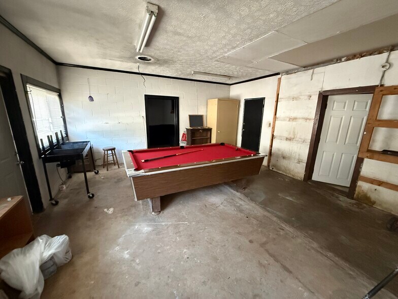 More Photos Of 1429 Athens Rd, Crawford Flex For Sale