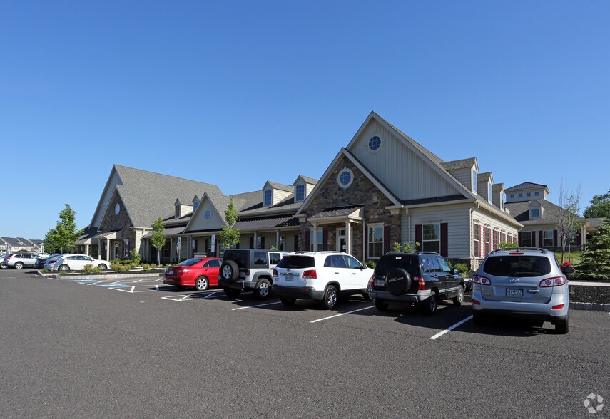 More Photos Of 2325 Heritage Center Dr, Furlong Unknown For Lease