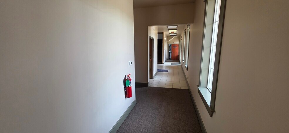 More Photos Of 4300-4356 E Grand River Ave, Howell Office For Sale