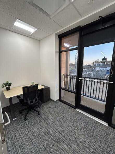 More Photos Of 501 S Austin Ave, Georgetown Coworking Space