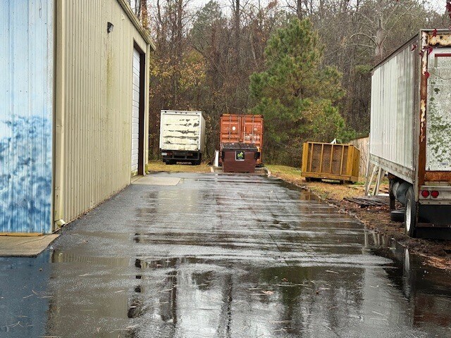 More Photos Of 4524 Caratoke Hwy, Barco Showroom For Lease