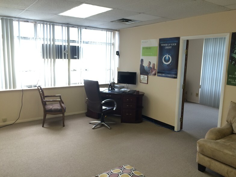 More Photos Of 10 W Main St, Elmsford Medical For Sale