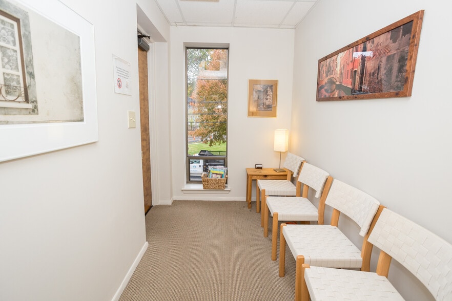 More Photos Of 179 S Maple Ave, Ridgewood Office For Sale
