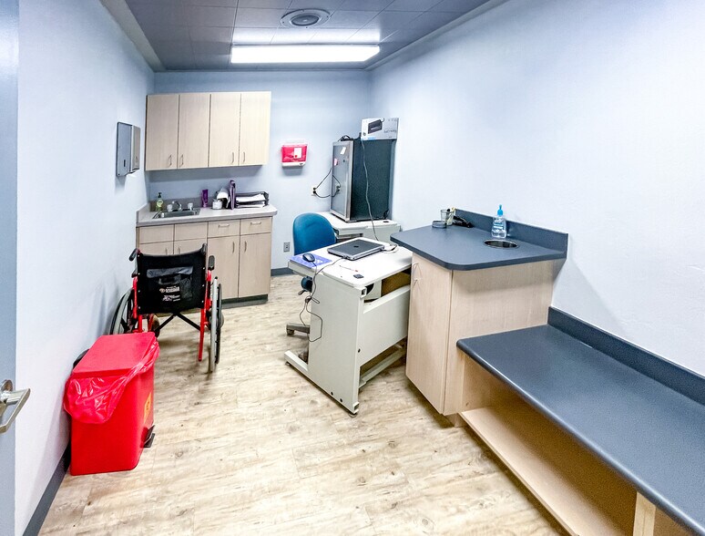 More Photos Of 4901 S Pennsylvania Ave, Oklahoma City Medical For Lease