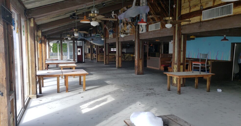 More Photos Of 230 Portofino Way, Redondo Beach Restaurant For Lease
