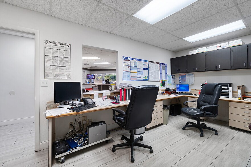 More Photos Of 2280 W Atlantic Ave, Delray Beach Medical For Sale