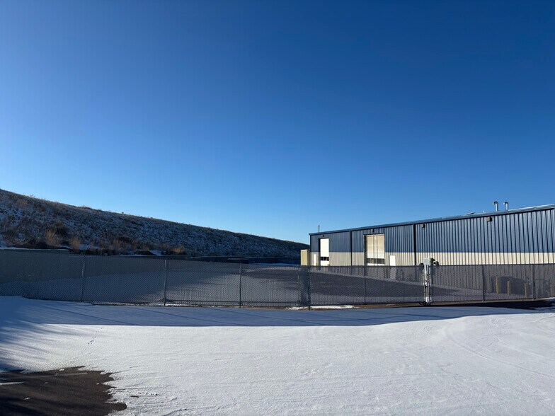 More Photos Of 7775 Gary Watson Pt, Colorado Springs Warehouse For Lease