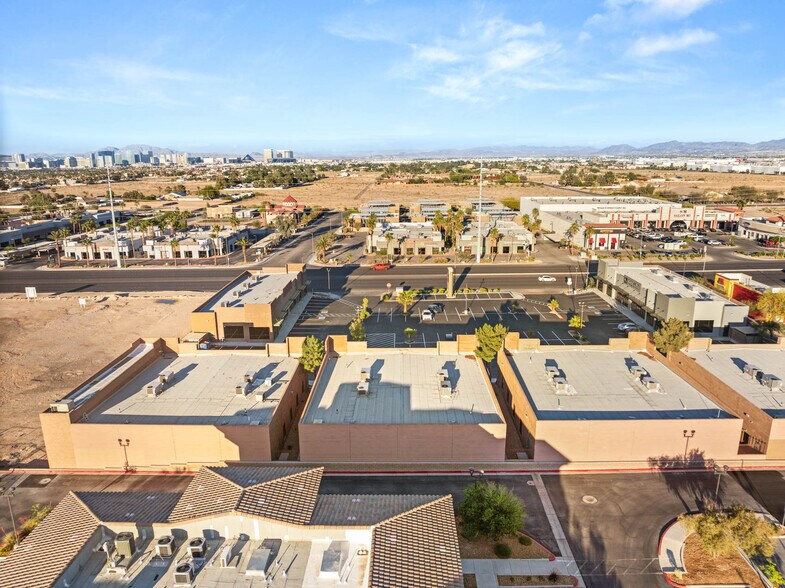 More Photos Of 6007-6045 S Rainbow Blvd, Las Vegas Unknown For Lease
