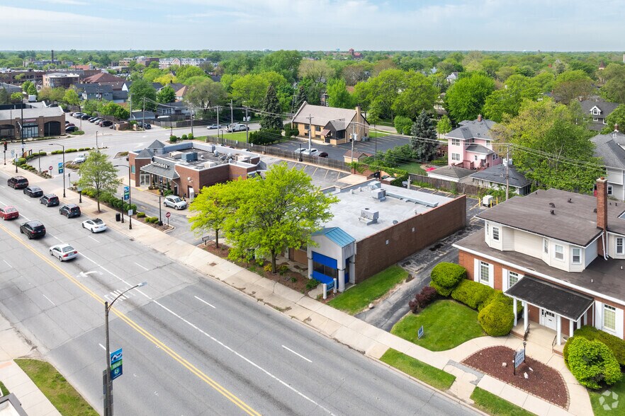 More Photos Of 120 N La Grange Rd, La Grange Medical For Lease