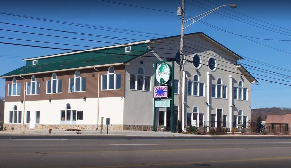 Primary Photo Of 1903 Grand Central Ave, Vienna General Retail For Sale