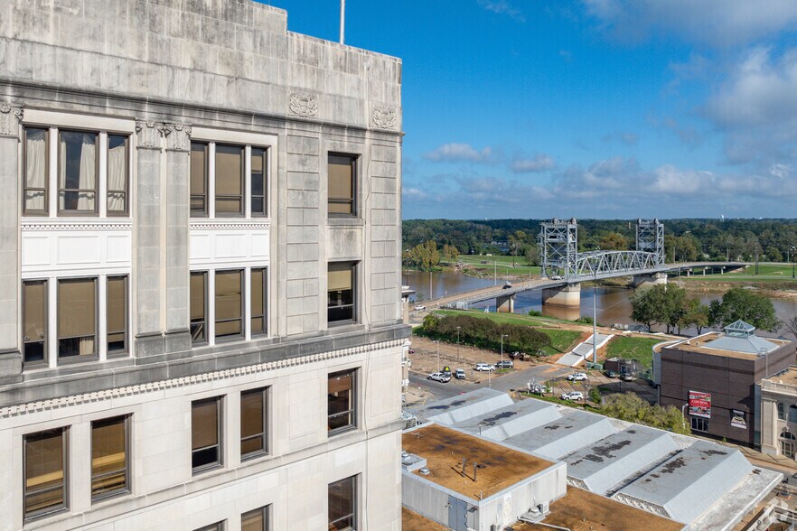 More Photos Of 934 3rd St, Alexandria Office Residential For Sale