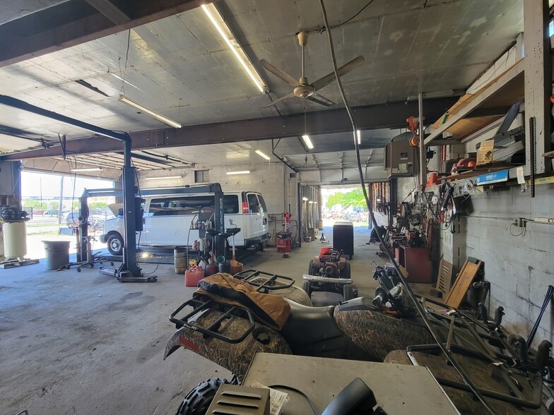 More Photos Of 728 Leipsic Rd, Dover Auto Repair For Sale
