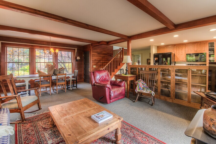 More Photos Of 11793 Fort Rd, White Swan Manufacturing For Sale