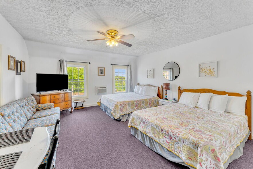 More Photos Of 7667 State Highway 80, Springfield Center Hotel For Sale