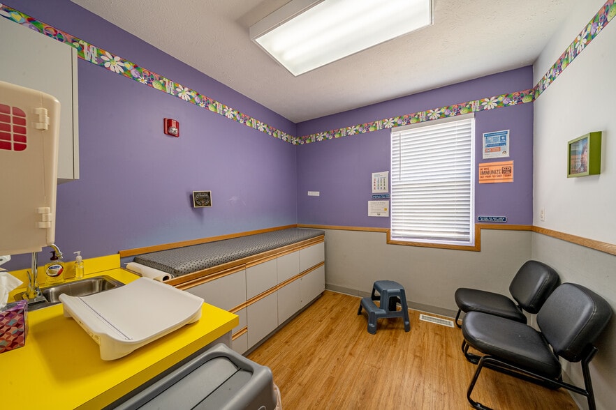 More Photos Of 353 Island Cottage Rd, Rochester Medical For Lease