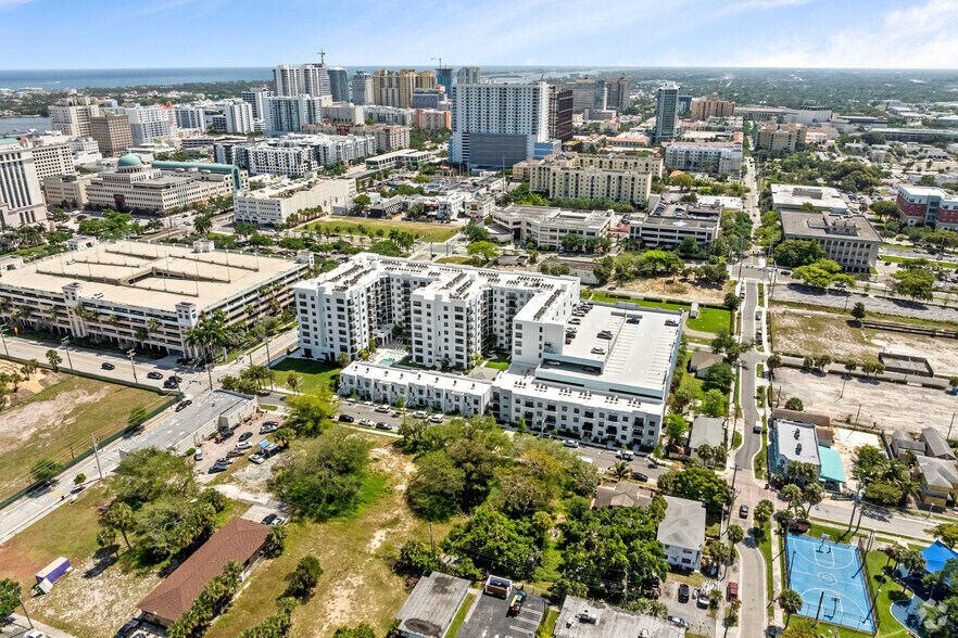 More Photos Of 609 2nd St, West Palm Beach Apartments For Lease