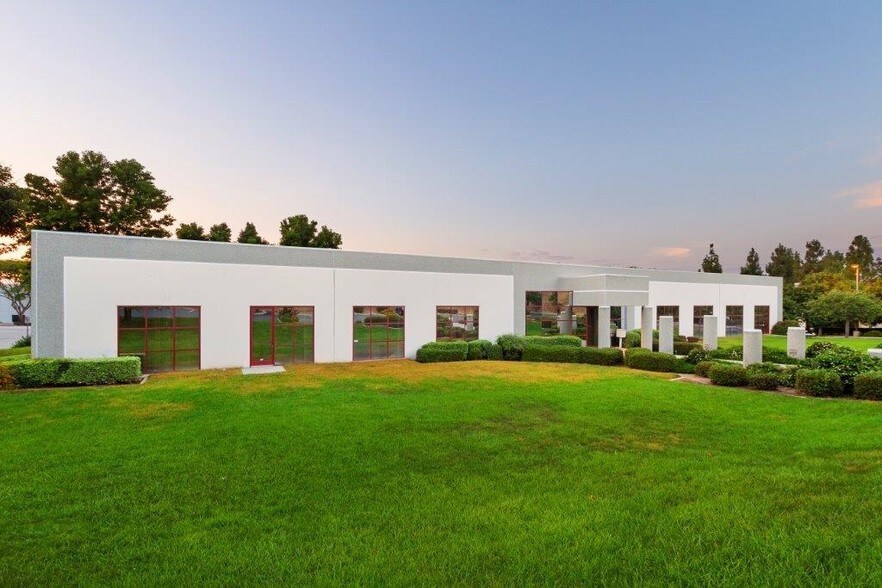 More Photos Of 1915 Aston Ave, Carlsbad Office For Sale