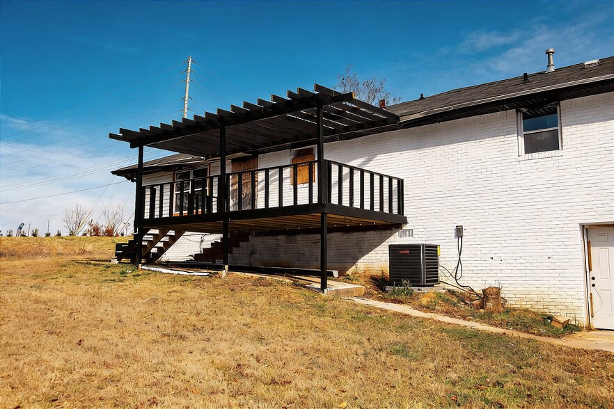 More Photos Of 706 Collins Hill Rd, Lawrenceville Office For Sale