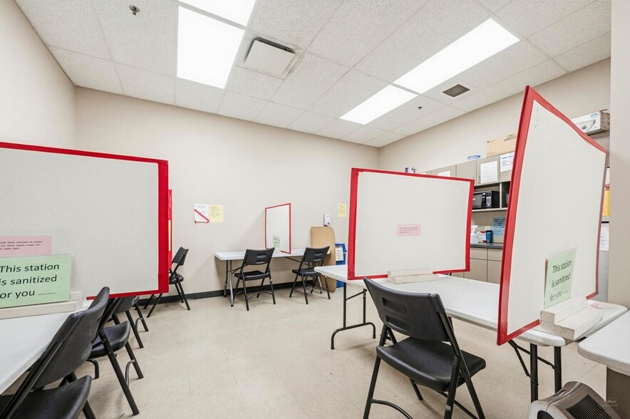 More Photos Of 16111 Blundell Rd, Richmond Distribution For Lease
