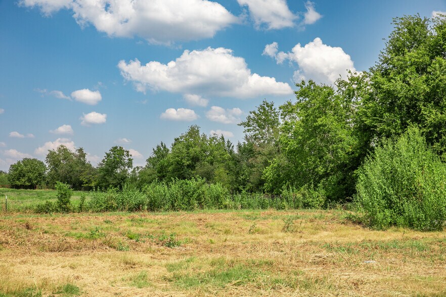 More Photos Of 30 Red Tip Ln, Brenham Land For Sale
